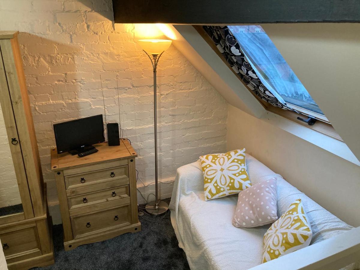 Nightingale'S Loft Bed and Breakfast Ashbourne  Esterno foto